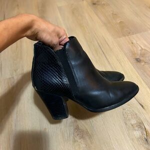 Michael Kors - Evaline Boot size 7